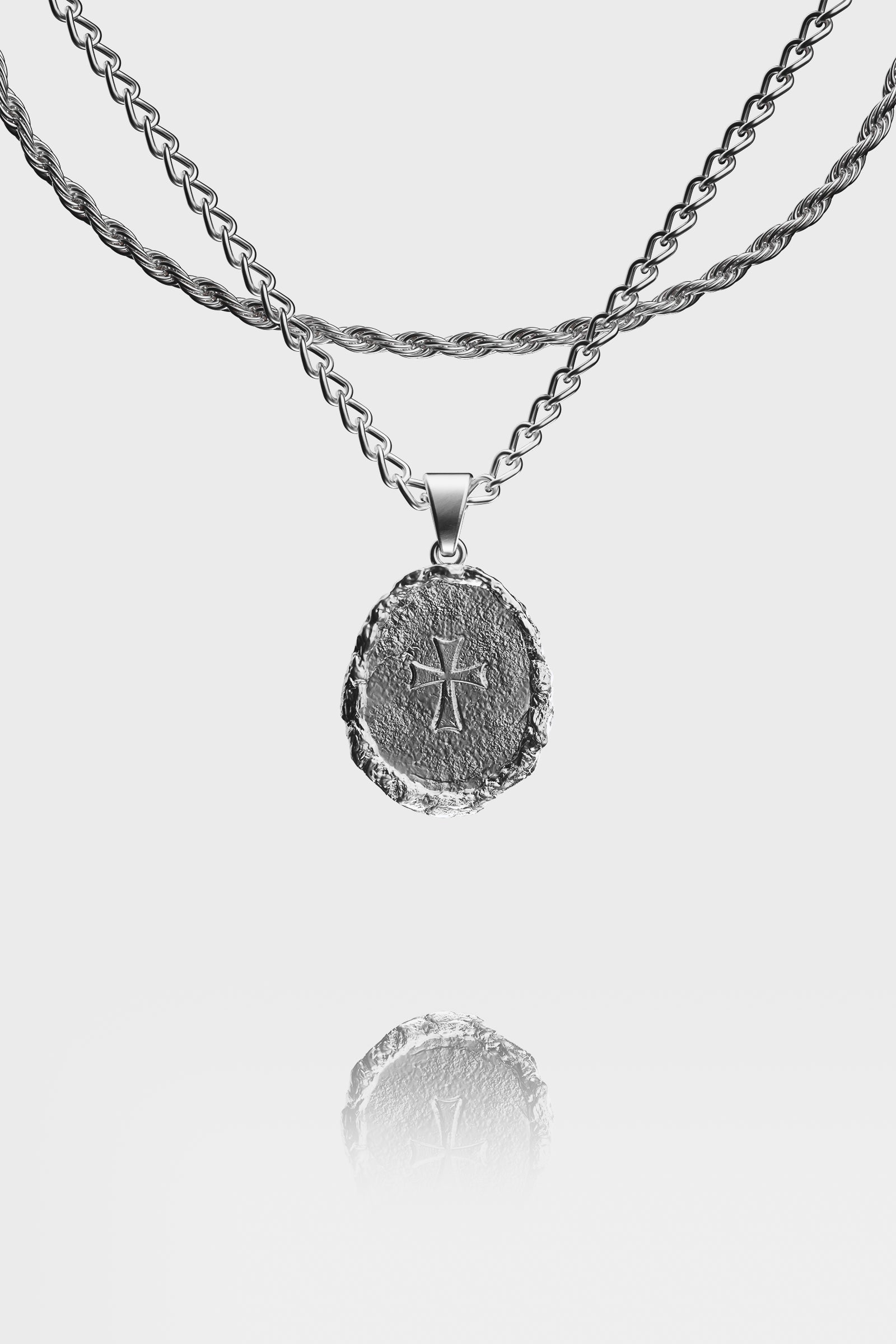 KNIGHT'S PEACE PENDANT - SILVER