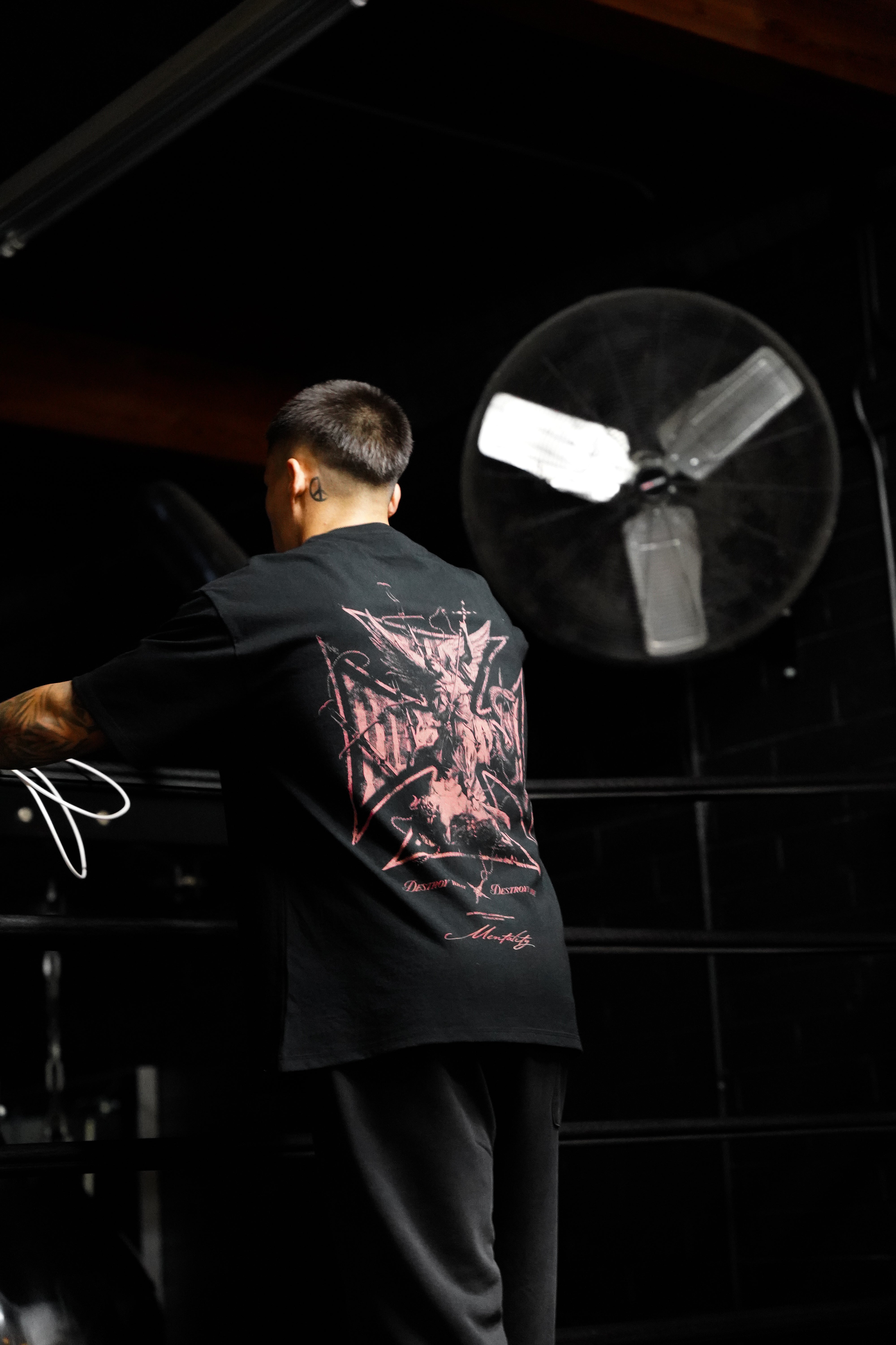 DESTROY TEE - BLACK